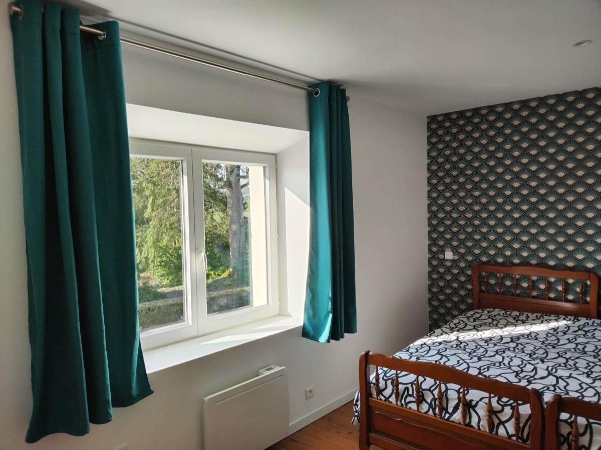 Вілла Le Logis Du Bourgneuf Charmante Petite Maison Le Bourgneuf-la-Foret Екстер'єр фото